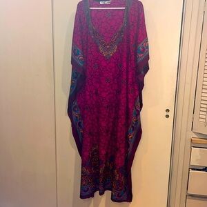 Sante classics woman’s kaftan in beautiful colors. One size